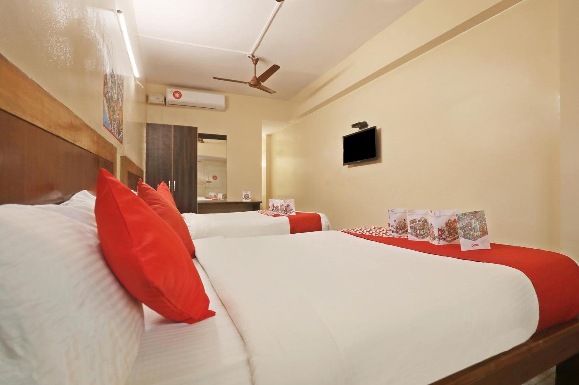 Oyo Flagship Hotel Archana Comforts Бангалор Экстерьер фото